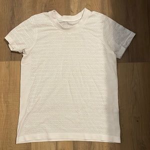 Lulu lemon tee size 6